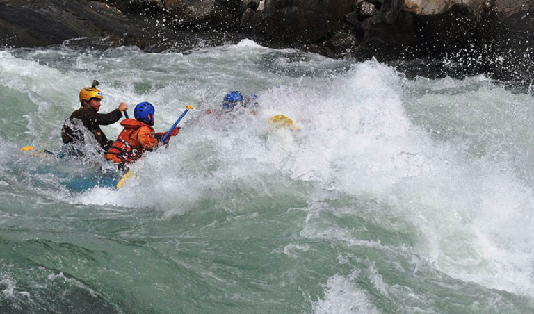 Arun river rafting