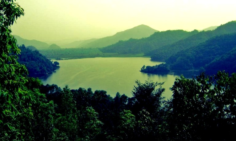 Rupa lake